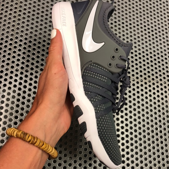 🌪Nike Training 🌪New in a box 🌪Price firm - Picture 5 of 8